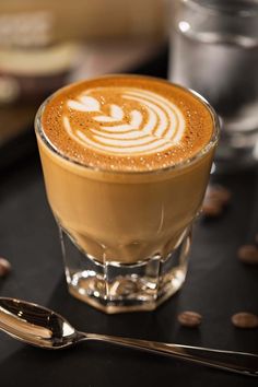 دليلك حول قهوة الكورتادو